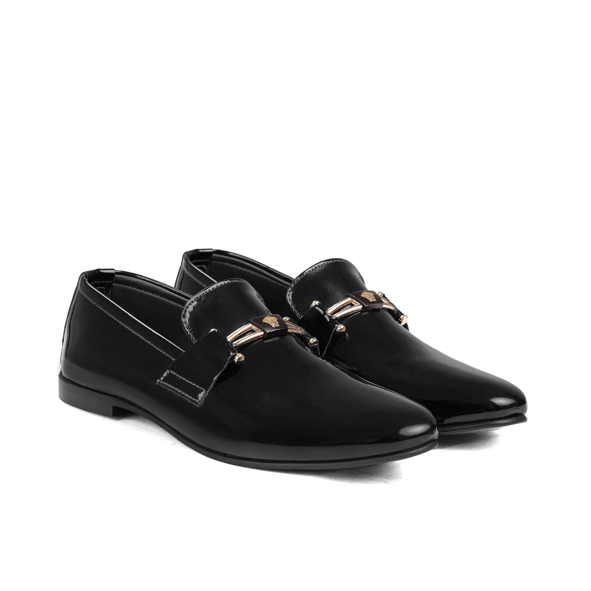 Sleek Black Patent Shoe FN06